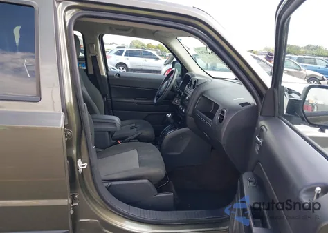 2015 Jeep Patriot Sport z USA, uszkodzony, nr VIN 1C4NJRBB9FD324751